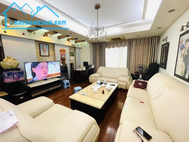 🔅 CĂN HỘ CHUNG CƯ 57 LÁNG HẠ, ĐỐNG ĐA 199M2 4PN+2WC, SĐCC, CHỈ 16.9 TỶ 🔅