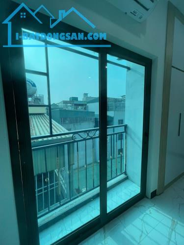 TÒA NHÀ DÒNG TIỀN CẦU GIẤY 83M² 8 TẦNG 36P THU 100TR TH 18 TỶ LH 0988183187