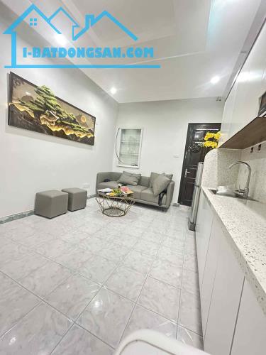 🔅 SIÊU RẺ - CĂN HỘ TẬP THỂ DỆT 8/3, HAI BÀ TRƯNG, 40M2 2PN+VS, TẦNG 2, CHỈ 2.58 TỶ 🔅