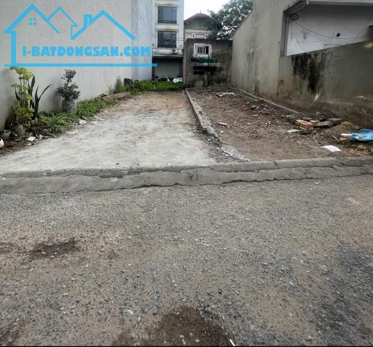 BÁN ĐẤT GIANG BIÊN GIÁ HƠN 3 TỈ - LONG BIÊN - Ô TÔ VÀO ĐẤT - CHẤT NHƯ NƯỚC CẤT