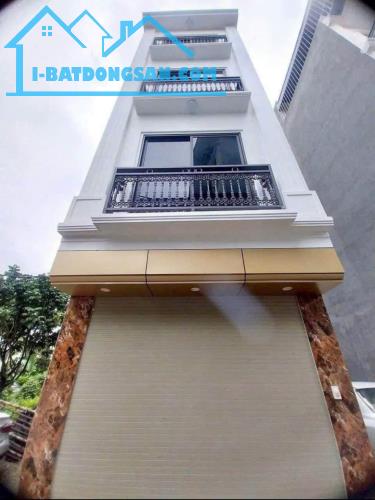BÁN NHÀ PHỤNG CHÂU 4Tx40m. NGAY GẦN ĐẠI HỌC TD-TT, Ô TÔ ĐỖ CỬA. GIÁ 4 ty