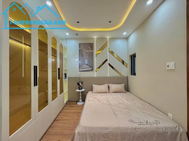BÁN NHÀ PHỤNG CHÂU 4Tx54m, Ô TÔ ĐỖ CỬA, NGAY GẦN ĐẠI HỌC TD-TT. GIÁ 4.1 tỷ