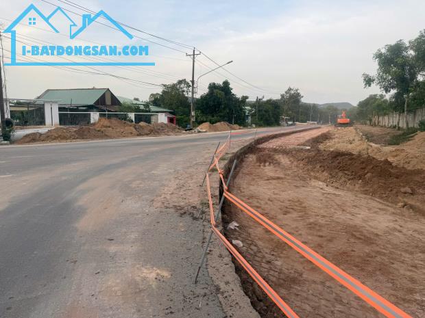 Bán Gấp 274 mặt tiền DH715 Bình Dương cũ giá 350tr.