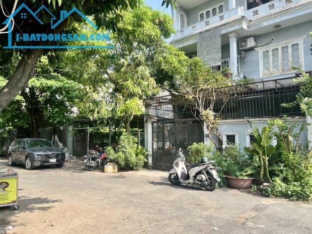 BIỆT THỰ SÂN VƯỜN – NGANG 8M HIẾM – GIGAMALL THỦ ĐỨC – TẶNG FULL NT