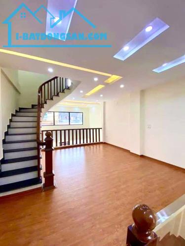 BÁN GẤP NHÀ ĐẸP 5TẦNG 45M*MT4.7M TẬP THỂ NGỌC HỒI PHÂN LÔ ÔTÔ KINH DOANH 10.2 TỶ