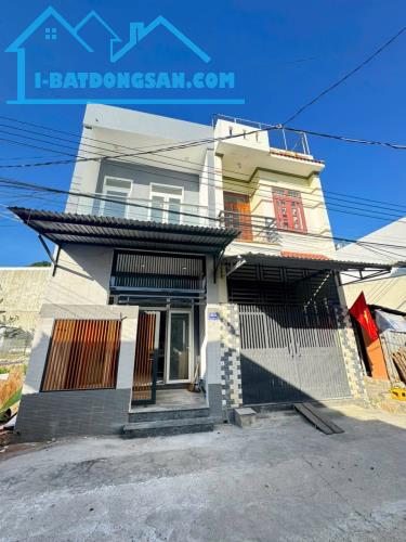 NHÀ 2 TẦNG HẺM Ô TÔ 5M, VĨNH HÒA, BẮC NHA TRANG, GIÁ CHỈ 4,8 TỶ