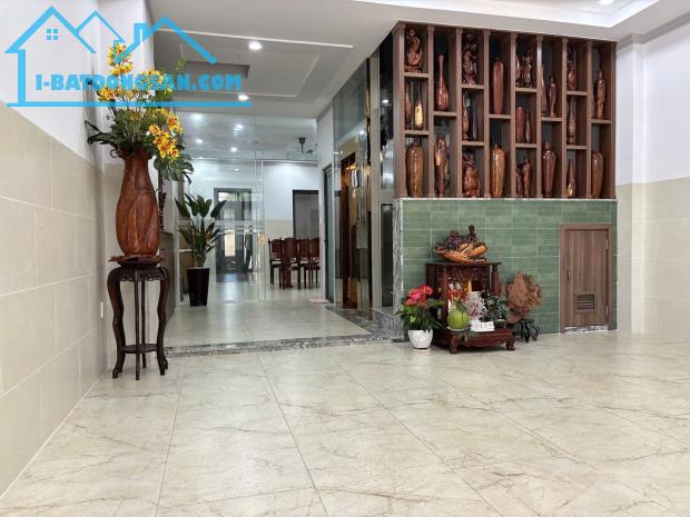 NHÀ ĐẸP 5 TẦNG - 103 M2 - HẺM XE TẢI - LINH TÂY - NHỈNH 14 TỶ