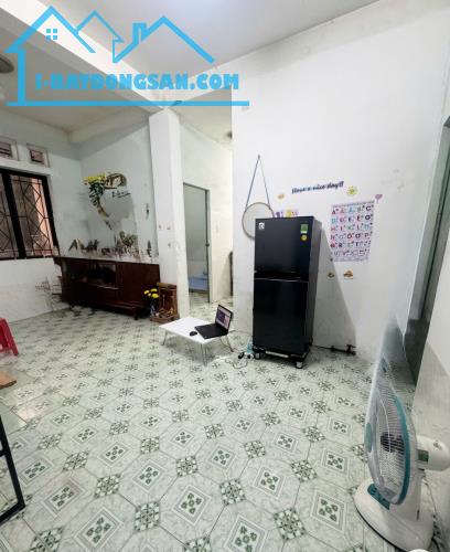 Bán căn hộ Hoà Bình sát bên công viên Phan Văn Trị 49m2 Sổ hồng (P.Hoà Bình) 1ty020