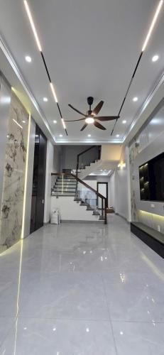 Bán 2 căn nhà 4 tầng ngõ 218 Nguyễn Hữu Cầu, ph Ngọc Châu, TP HD, 45m2 62m2, 4 ngủ