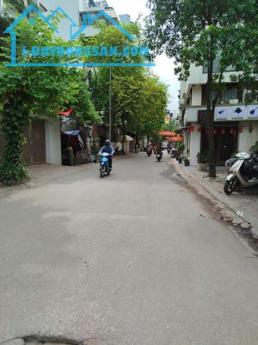 Bán nhà Hoàng Hoa Thám, Ba Đình 39m2, 2 tầng, MT 8m, 6.9 tỷ.