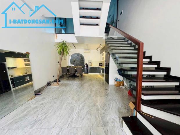 Bán căn nhà 4.5 tầng KĐT Bắc Nguyễn Lương Bằng, ph Việt Hòa, TP HD, 60.75m2, mt 4.5m