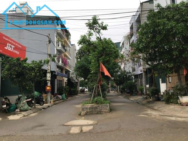 Bán Đất Đông Ngạc Phân Lô. Vỉa Hè Ô Tô Tránh Cạnh BV Nam Thăng Long. 120m MT 7.2m. 29.5 Tỷ