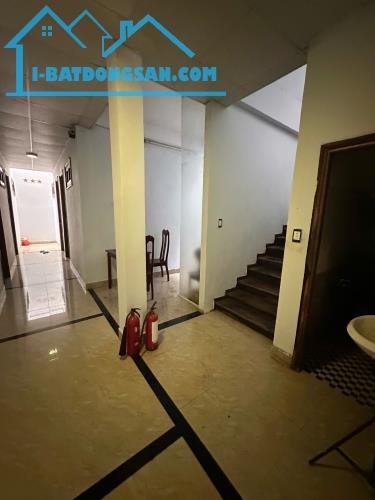 Nhà Nghỉ mặt tiền kinh doanh Giải Phòng trung tâm BMT gồm 18 phòng đang hoạt động
