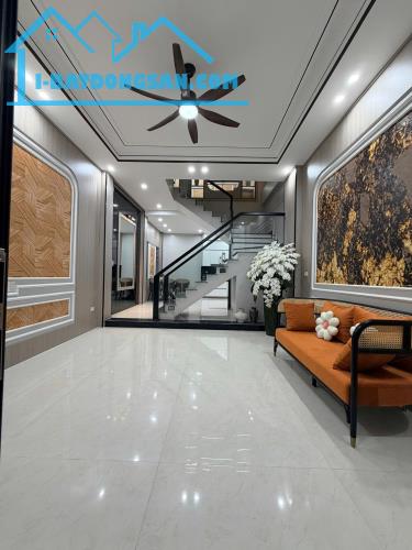 Bán căn nhà ngõ oto tránh nhau phố Bình Lộc, ph Tân Bình, TP HD, 46m2, 4 tầng, 4 ngủ, 3.98