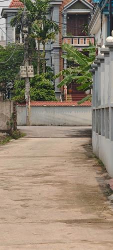 Chính chủ gửi bán lô góc 95m2, 30m trục chính 2 ô tô tránh tại Chương Lộc- Chương Dương