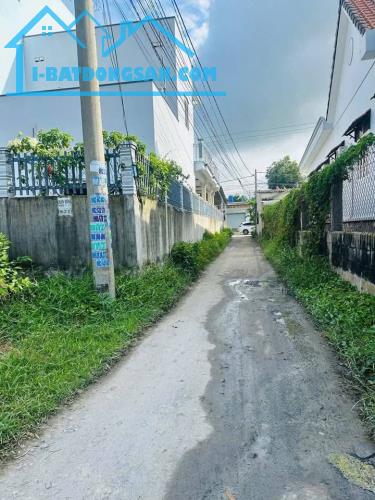 Đất ngộp xây trọ, 10x32 (320m2), đất thổ cư full, chủ gửi giá chốt 1ty550, ngay xã Đức Hòa