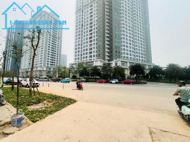 BÁN ĐẤT PHÚ THƯỢNG. DT 180M². MT 11.5. CẠNH CIPUTRA. Ô TÔ VÀO ĐẤT – GIÁ 13 TỶ