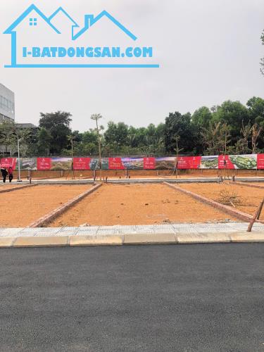 Số lượng có hạn lô đất 100m2 hai mặt đường khu vực trung tâm Hòa Lạc.