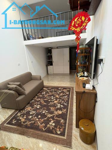Em có căn hộ biệt thự ở phố Hàng Chuối muốn bán