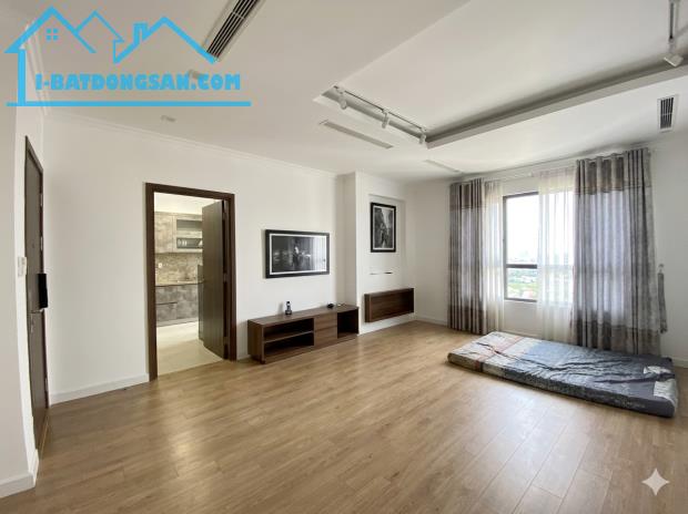SIÊU BIỆT PHỦ LÔ GÓC KHU TÊN LỬA 180M2 NGANG 9M BỀ THẾ 5 TẦNG ĐẲNG CẤP THƯỢNG LƯU