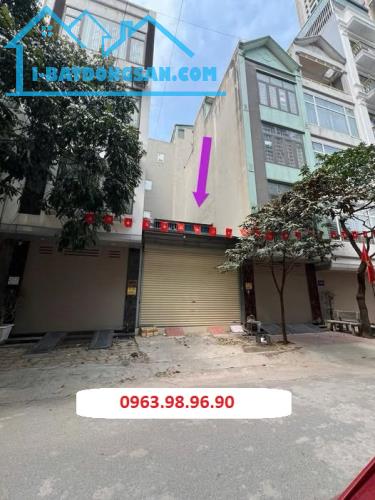 Bán đất 55M2 mặt tiền 5m thị xã Sơn Tây gần trường học, khu công nghiệp giá rẻ