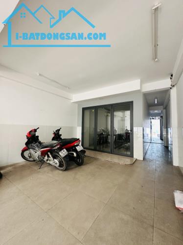 BÁN NHÀ TRỌ, CĂN HỘ DỊCH VỤ TÂN PHÚ - TRỊNH ĐÌNH TRỌNG - 150M2 - 5 TẦNG - RẺ HƠN 6 TỶ