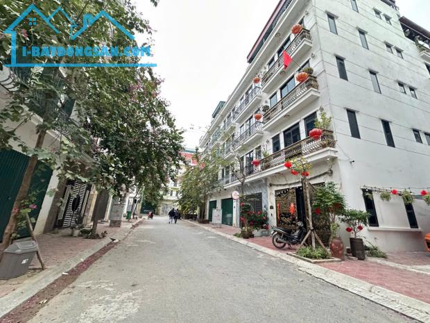 Bán nhà mặt phố Le Lai Hà Đông, 90m2, phân lô VIP, giá đầu tư
