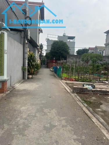 Bán 100m2 đất Trâu Quỳ đường oto thông giá 103tr/m2