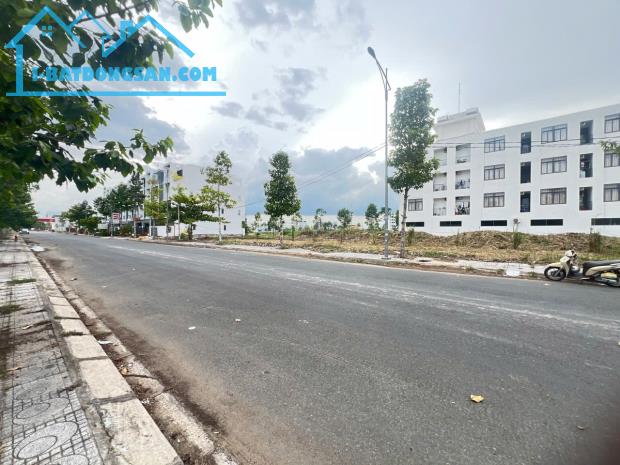 🏡Bán Nền Khu STK – Đối Diện Bệnh viện Đa khoa Quốc tế SIS Cần Thơ ☎️0939.86.87.77 ( Gặp B