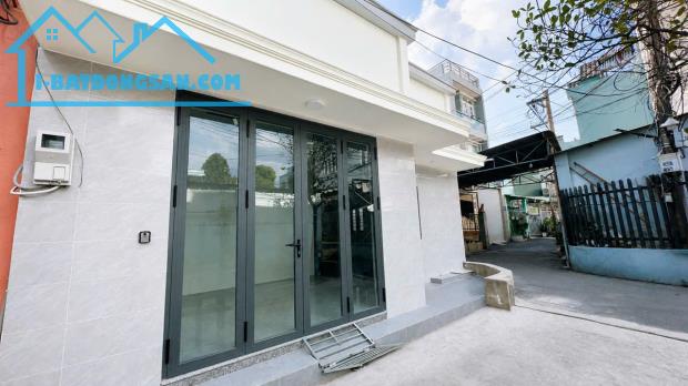 HẺM XE HƠI - NGAY CHỢ LINH XUÂN - 2 TẦNG - CHỈ 4TY5