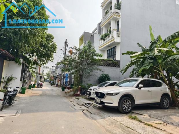 CẦN TIỀN BÁN GẤP MẶT TIỀN LONG TRƯỜNG.