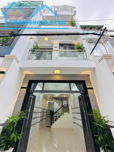 Bán nhà Cách Mạng Tháng 8 - DT 3.8 x 14 - 54m2 - 1 trệt 2 lầu sân thượng - Giá 7 ỷ 490 tr
