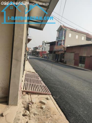 Bán gấp giá rẻ mặt đường Bờ Tây Sông Nhuệ 300m, 2 tầng, mặt tiền 9.4m, 37 tỷ Bắc Từ Liêm.