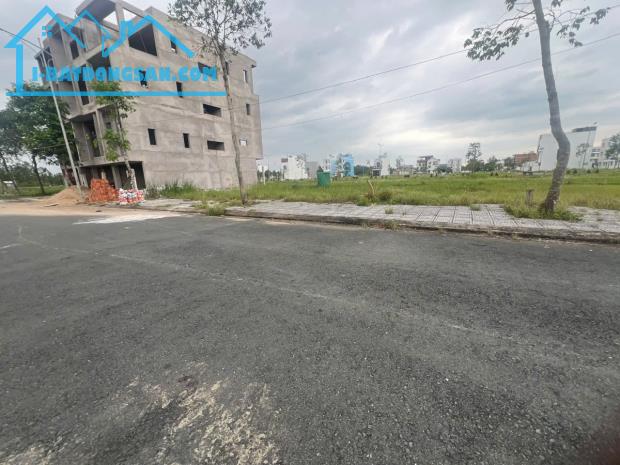🏡 BÁN NỀN -KHU STK AN BÌNH – ĐỐI DIỆN BỆNH VIỆN S.I.S CẦN THƠ☎️ Liên hệ: 0939.86.87.88 B