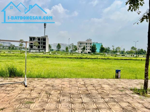 ☎️Liên hệ Mua Nhà Đất Khu Hồng Phát An Bình : 0939.86.87.88 (Gặp Bưởi Miền Tây)