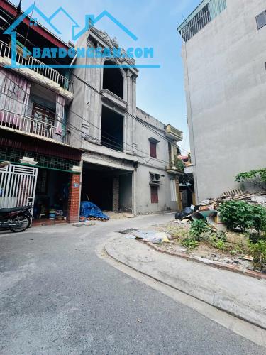 Lô góc diện tích 45m2 tại Trâu Quỳ đường oto thông