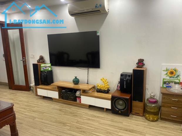 🔥🔥Chủ làm ăn phát đạt muốn bán nhanh căn nhà 60m - khu Tái định cư Trâu Quỳ.