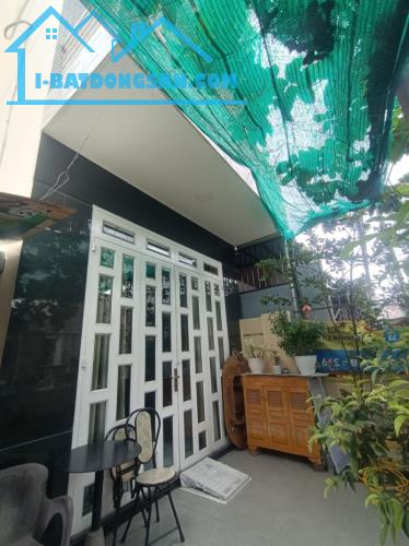 LINH TRUNG - HXH - 106M2 - GIÁ TỐT KHU VỰC - NGỘP BANK