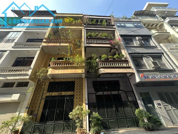 BÁN NHÀ LÁNG HẠ GẦN VINHOMES GALLERY GIẢNG VÕ - 50M2 - 4.5M MẶT TIỀN - 5 TẦNG Ô TÔ - 16 TỶ