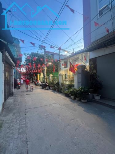 BÁN NHÀ THỤY PHƯƠNG-5 TẦNG-MT 5.3M-GẦN Ô TÔ-NHỈNH 8 TỶ