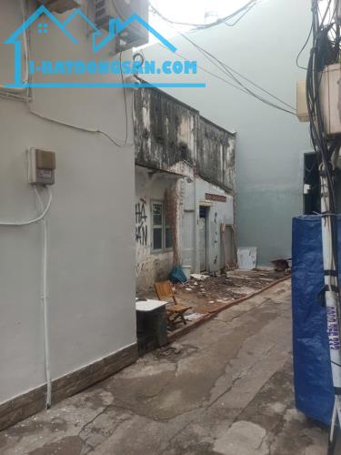 Bán đất 69/1 Phạm Văn Đồng, P.3, Gò Vấp: 7,7 x 11, giá 8,4 tỷ.