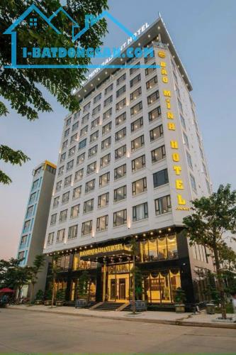 🏨 BÁN KHÁCH SẠN 4 SAO TRUNG TÂM HẠ LONG – VỊ TRÍ VIP – DOANH THU ỔN ĐỊNH🏨