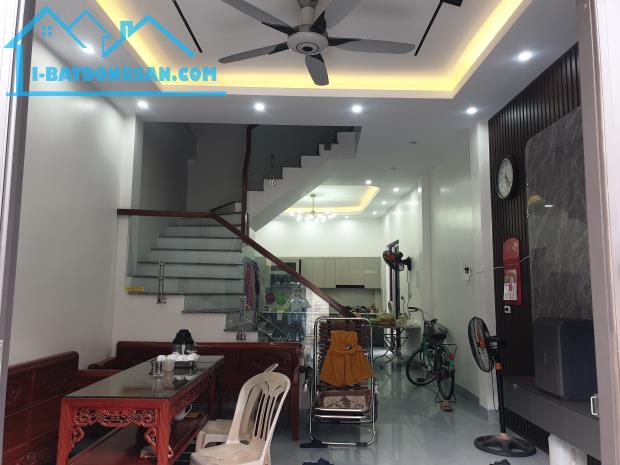 BÁN NHÀ MẶT ĐƯỜNG NGUYỄN BÍNH KINH DOANH TỐT 4 TẦNG 72M2 GIÁ 5 TỶ