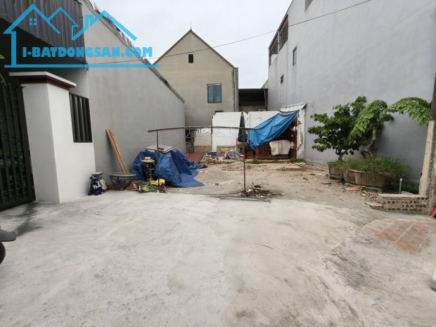 Hạ chào, rất cần bán gấp giá từ 4.1 tỷ còn hơn 3.x tỷ. Duy nhất 1 lô Phù Lỗ, 89m2,