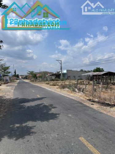 Bán đất 1400m2 tại Đường 711, Xã Thuận Hòa, Hàm Thuận Bắc, Bình Thuận chỉ với giá cực chất