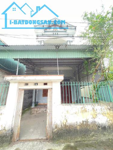 NHÀ ĐẸP- GIÁ TỐT Chính chủ bán căn nhà 2 tầng vị trí tại thị trấn Bình Mỹ, tỉnh Hà Nam