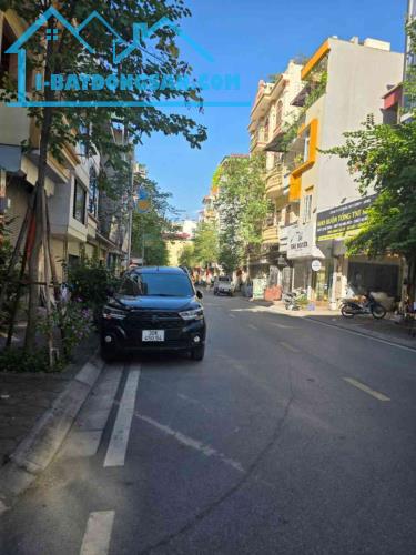 💰 12 Tỷ – Hoàng Mai – 40m² x 5T – Ô Tô Tránh, Ô Tô Vào Nhà – Sát KĐT Pháp Vân