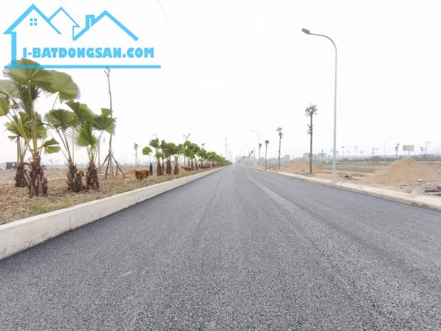 Bán mảnh đất phân lô chính chủ khu vực Ninh Khánh Núi Hiểu DT 90m SDCC