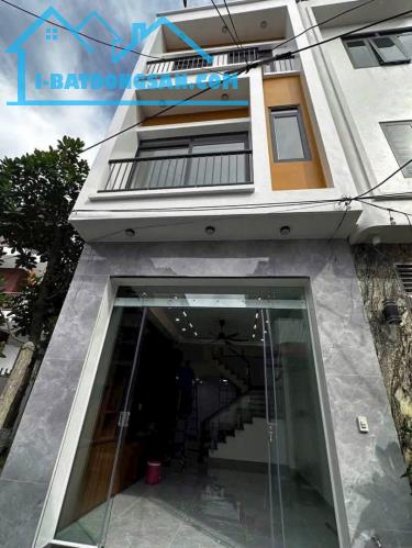 Bán nhà ngõ phố Hoàng Lộc, ph Lê Thanh Nghị, TP HD, 52m2, mt 4m, 3 ngủ, 3 vs, mt 4m, ngõ o