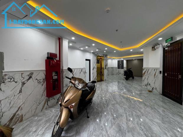 Xuân Đỉnh - Toà căn hộ 102m² MT 5,6m hơn 20 tỷ - Gần phố - TM - Hàng xóm NGĐ Xuân Tảo